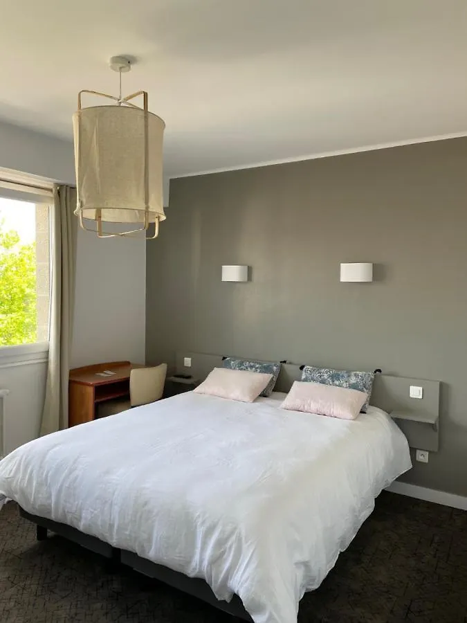 **  Hotel De La Cale Fouesnant France